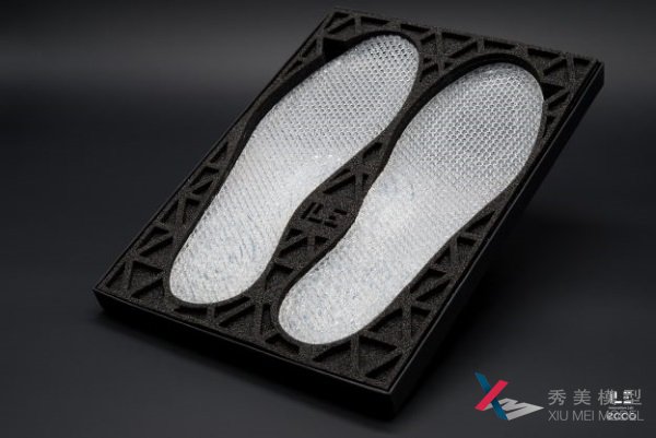 <b>Ecco鞋業(yè)公司與Dassault Systemes合作進(jìn)行3D打印項目</b>